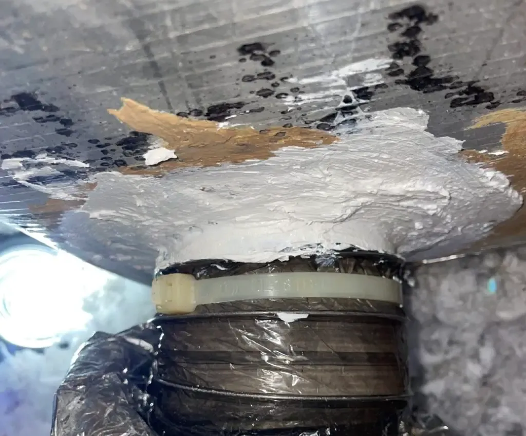 The same duct connection after mastic sealing